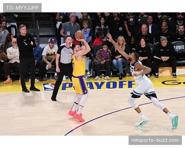 巴克利低位单打爆发性强胜兰德尔