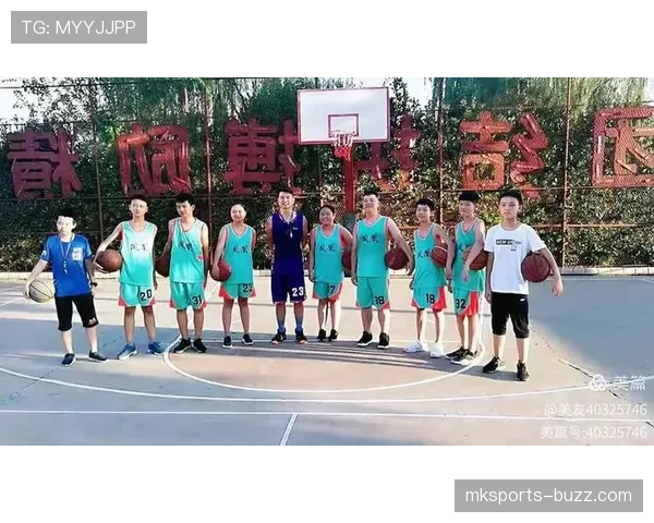 篮球比赛中的“同时出界”到底如何判定？这条规则你得清楚。
